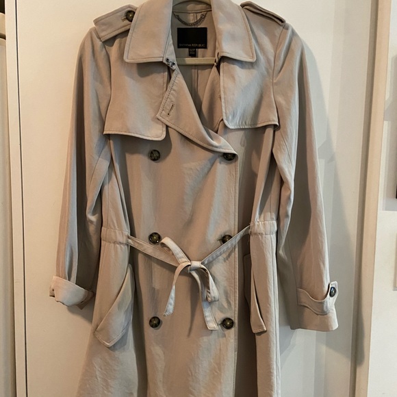 Banana Republic Trench Coat - Picture 2 of 4